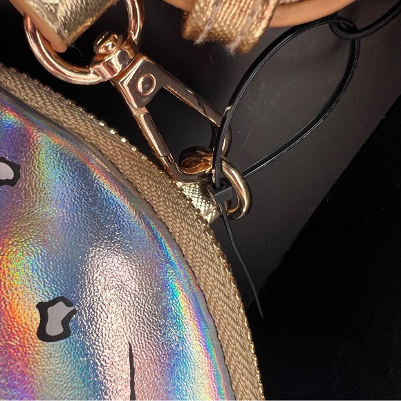 Peanuts 2 Piece Gift Set Snoopy Crossbody Bag & Charlie Brown Keychain NIB - Picture 6 of 11